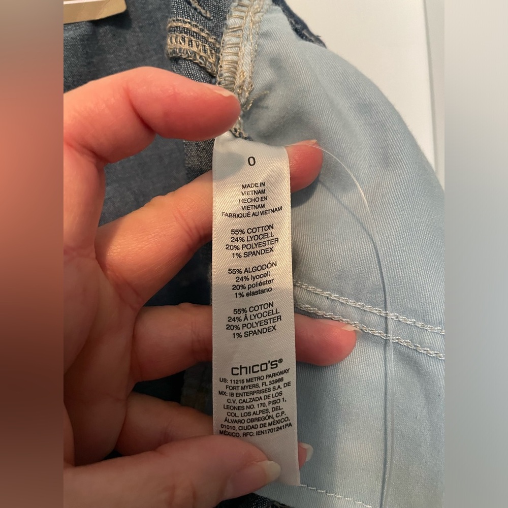 Chico’s Slim Boyfriend Ankle Jeans - Picture 4 of 5